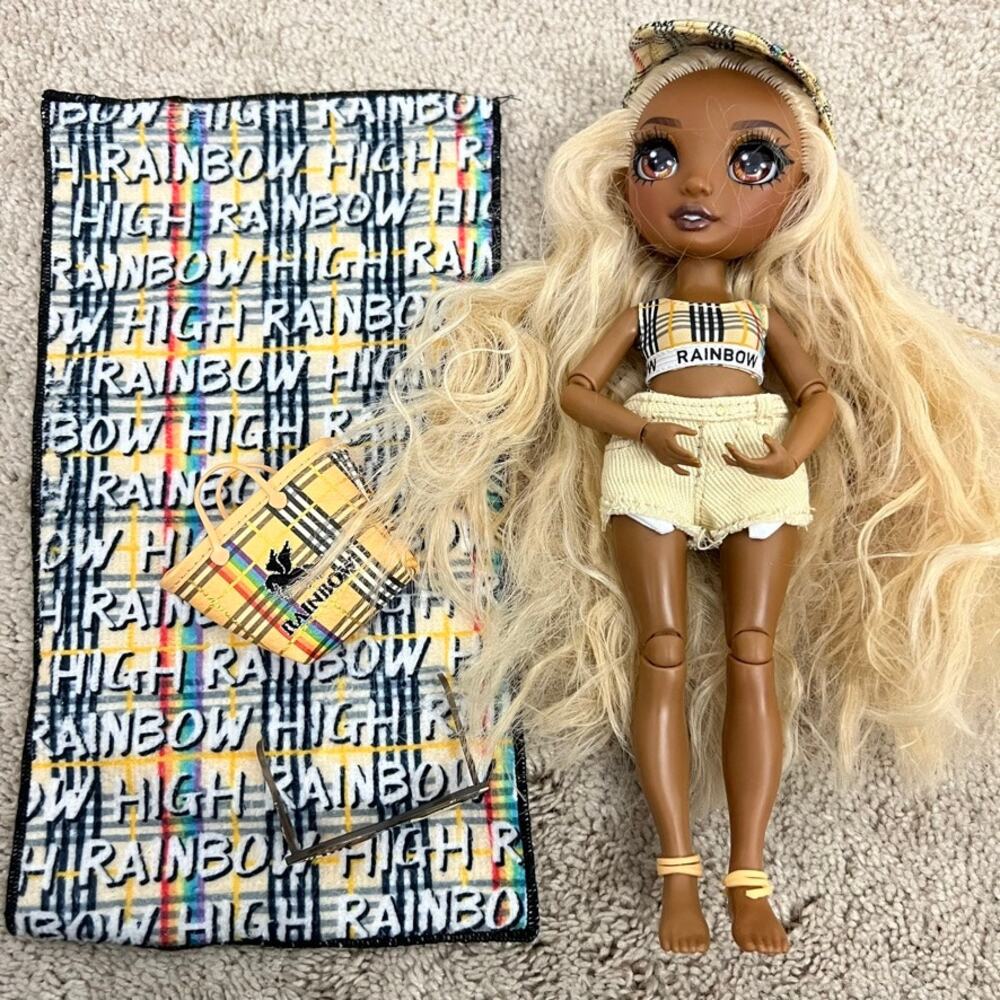 Rainbow High Pacific Coast Harper Dune Doll
